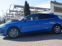 Nowe Ford Focus Titanium X 125 KM (91 kW) 2026 Niebieski Sedan/Limuzyna