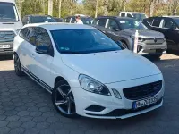 Używany Volvo V60 R-Design 111 KM (81 kW) 2012 Biały Kombi