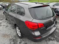 Gebraucht Opel Astra 125 PS (91 kW) 2012 Grau Kombi