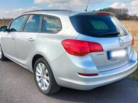 Gebraucht Opel Astra 110 PS (80 kW) 2012 Silber Kombi