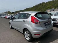 Gebraucht Ford Fiesta 82 PS (60 kW) 2016 Grau Kleinwagen