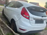 Używany Ford Fiesta 68 KM (50 kW) 2011 Biały Hatchback