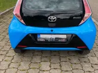 Gebraucht Toyota Aygo 69 PS (50 kW) 2015 Blau Kleinwagen