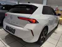 Neu Opel Astra Edition 131 PS (96 kW) 2025 Weiss Limousine