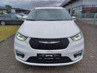 Używany Chrysler Pacifica Limited 264 KM (194 kW) 2021 Biały Van