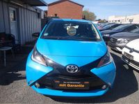 Gebraucht Toyota Aygo X-cite 69 PS (50 kW) 2016 Blau Kleinwagen