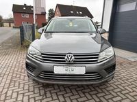 Gebraucht VW Touareg Terrain Tech 262 PS (192 kW) 2015 Meteorgrau/canyon grey SUV