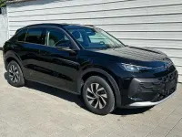 Neu VW T-Roc Life 150 PS (110 kW) 2026 Grenadillschwarz meta... SUV