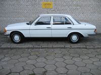 Gebraucht Mercedes E280 185 PS (136 kW) 1983 Weiß Limousine