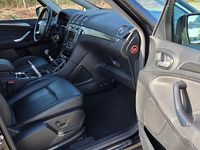 Gebraucht Ford S-MAX Titanium 140 PS (102 kW) 2015 Schwarz Van / Kleinbus