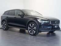 Gebraucht Volvo V60 CC Ultimate 197 PS (144 kW) 2024 Schwarz Kombi