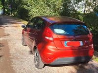 Gebraucht Ford Fiesta 85 PS (62 kW) 2009 Rot Kleinwagen