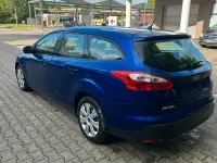 Gebraucht Ford Focus 100 PS (73 kW) 2014 Blau Kombi