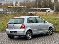 Gebraucht VW Polo Comfortline 64 PS (47 kW) 2003 Silber Limousine