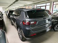 Neu Jeep Compass Summit 131 PS (96 kW) 2025 Graphite grey metallic) (grau SUV