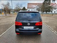 Gebraucht VW Touran Cup 140 PS (102 kW) 2015 Schwarz Van / Kleinbus