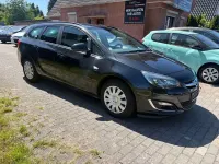 Gebraucht Opel Astra Active 140 PS (102 kW) 2013 Schwarz Kombi