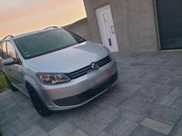Second-hand VW Touran 105 CP (77 kW) 2011 Argintiu Monovolum