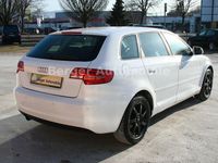Gebraucht Audi A3 102 PS (75 kW) 2010 Weiß Kleinwagen