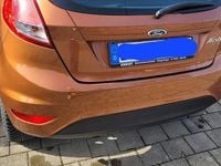 Gebraucht Ford Fiesta Ambiente 60 PS (44 kW) 2014 Braun Kleinwagen