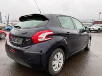 Gebraucht Peugeot 208 Active 82 PS (60 kW) 2015 Blau Kleinwagen