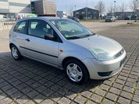 Gebraucht Ford Fiesta 69 PS (50 kW) 2005 Silber Kleinwagen