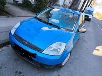 Gebraucht Ford Fiesta 69 PS (50 kW) 2004 Blau Kleinwagen