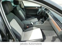 Gebraucht VW Passat Highline 150 PS (110 kW) 2019 Schwarz Kombi