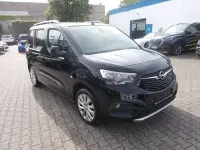 Gebraucht Opel Combo Life Innovation 131 PS (96 kW) 2018 Schwarz Limousine