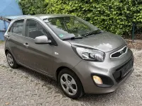 Gebraucht Kia Picanto Edition 7 69 PS (50 kW) 2011 Titaniumsilber met. Kleinwagen