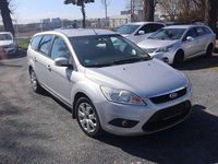 Usado Ford Focus Style 101 CV (74 kW) 2008 Plateado Familiar