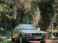 Gebraucht BMW 520 Performance 129 PS (94 kW) 1989 Silber Limousine