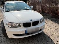 Gebraucht BMW 116 122 PS (89 kW) 2011 Weiß Kleinwagen