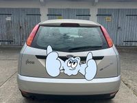 Usata Ford Focus 100 CV (73 kW) 2002 Argento Utilitaria