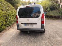 Gebraucht Peugeot Partner 69 PS (50 kW) 2012 Weiß Van / Kleinbus