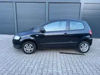 Gebraucht VW Fox 54 PS (39 kW) 2005 Schwarz Kleinwagen