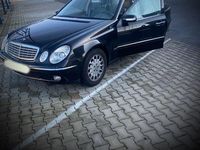 Gebraucht Mercedes E200 Elegance 163 PS (119 kW) 2003 Schwarz Limousine