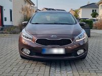 Gebraucht Kia Ceed 128 PS (94 kW) 2014 Braun Kleinwagen