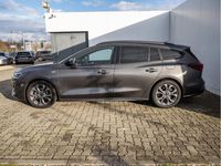 Gebraucht Ford Focus ST-Line 116 PS (85 kW) 2023 Grau / magnetic grau (metallic) Kombi