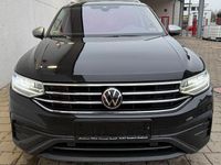 Gebraucht VW Tiguan Allspace Life 150 PS (110 kW) 2023 Schwarz SUV