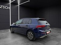 Gebraucht VW Golf VIII Active 150 PS (110 kW) 2023 Atlantic blue metallic Limousine
