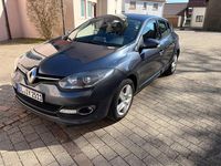 Gebraucht Renault Mégane Dynamique 110 PS (80 kW) 2014 Grau Limousine