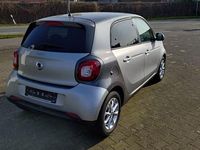 Gebraucht Smart ForFour Passion 90 PS (66 kW) 2019 Silber Kleinwagen