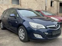Gebraucht Opel Astra Design Edition 116 PS (85 kW) 2011 Blau Kombi