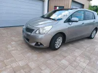 Gebraucht Toyota Verso 147 PS (108 kW) 2010 Beige Van / Kleinbus