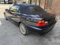 Gebraucht BMW 323 Cabriolet 170 PS (125 kW) 2000 Dunkelblau Cabrio