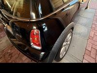 Second-hand Mini ONE 90 CP (66 kW) 2002 Negru Hatchback