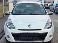 Gebraucht Renault Clio GrandTour Night&Day 103 PS (75 kW) 2012 Weiß Kombi