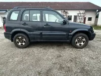 Second-hand Suzuki Grand Vitara 128 CP (94 kW) 2005 Negru SUV