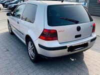 Gebraucht VW Golf 90 PS (66 kW) 2000 Silber Coupé